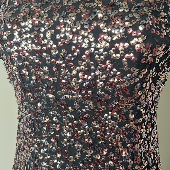 Vince Camuto Gilded Rose Sequin Flutter Sleeve Pencil Cocktail Dress - Picture 5 of 7